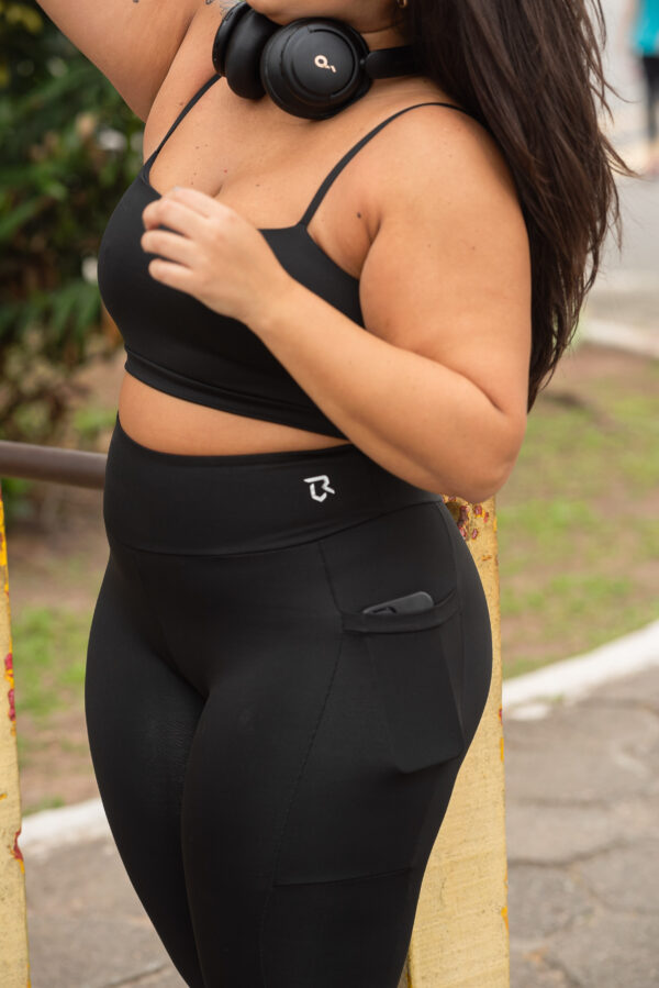 Calça Luana Lado Perto Preta