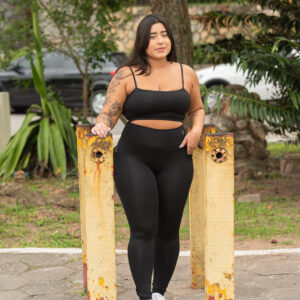 Calça Luana Longe Frente Preta